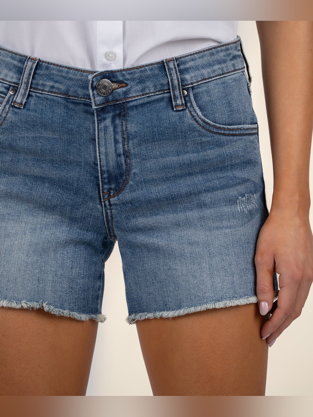 Kut from the Kloth Gidget Mid Rise Fray Short | Size 2
